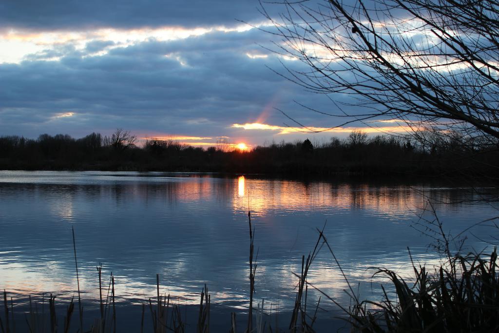 Lake Pochard Holiday Lodges South Cerney Rom bilde